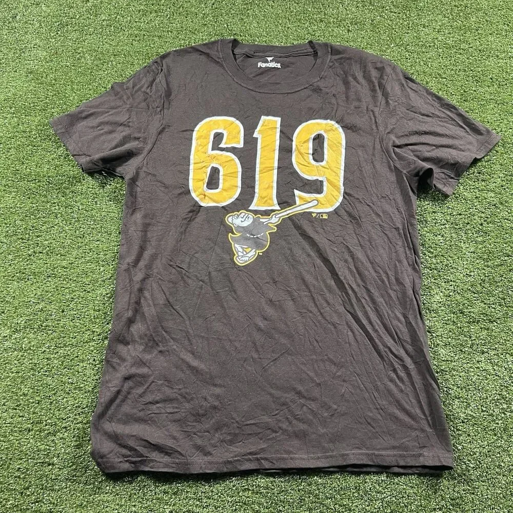San Diego Padres MLB Short Sleeve Tee Brown Mens Size M NWOT
